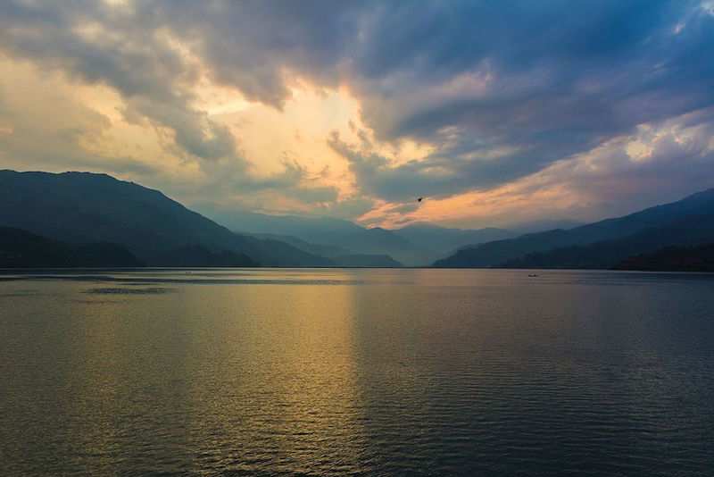 Phewa Lake in Pokhara.jpg