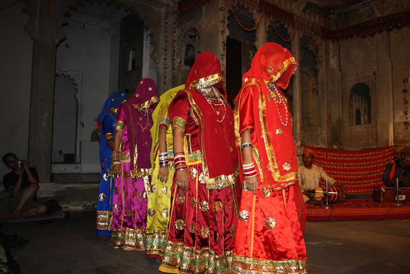 Rajasthani-folk-dance-Udaipir.jpg