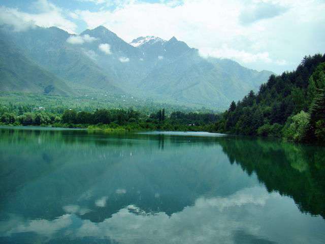 Wular-lake.jpg