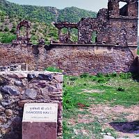 Bhangarh fort dancing girls houses