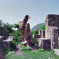 Old house at Bhangarh fort