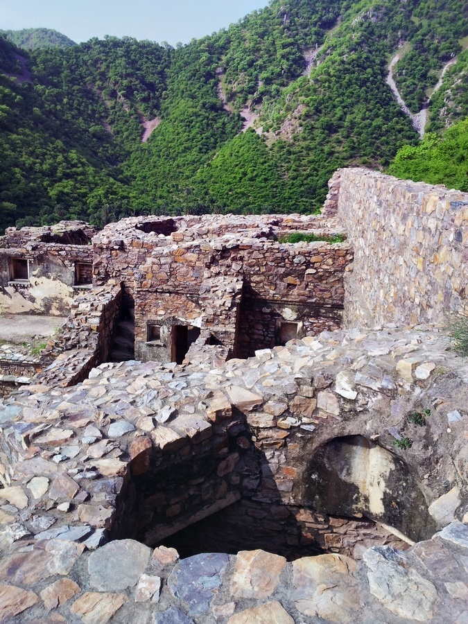 Bhangarh fort palace view from top