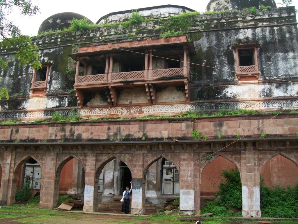 Kaliadeh Palace