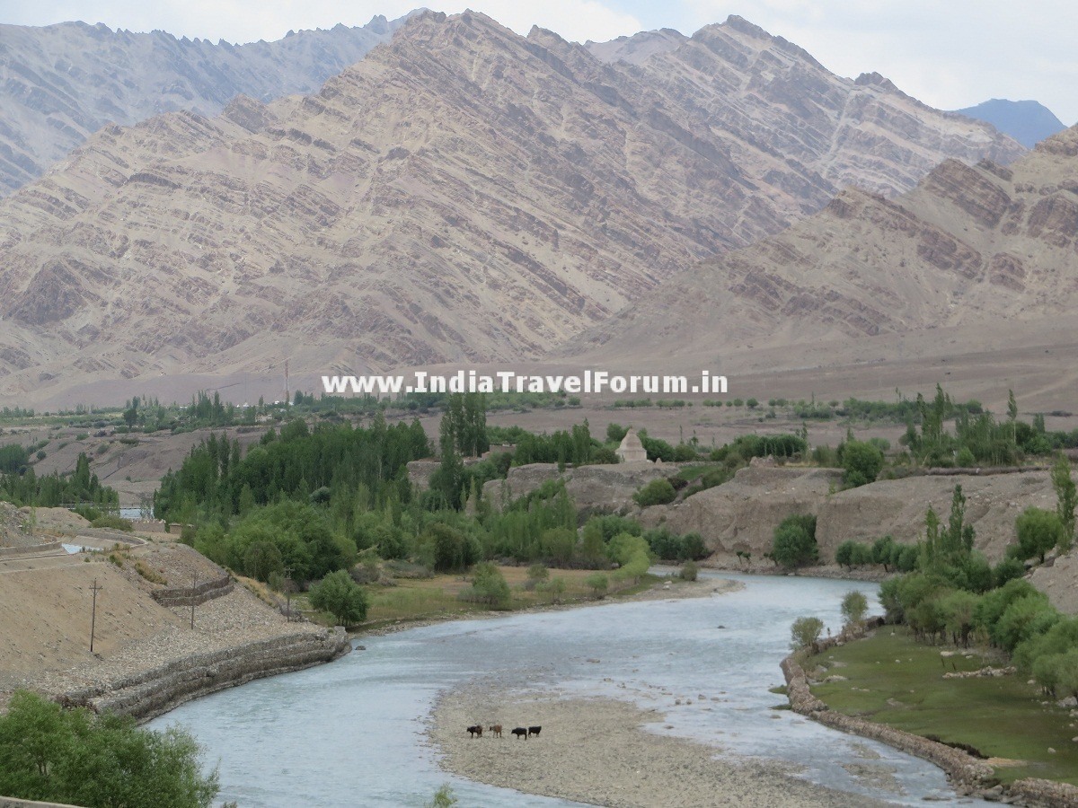 Khyamar Chu At Upshi - A Tributary Of Indus River